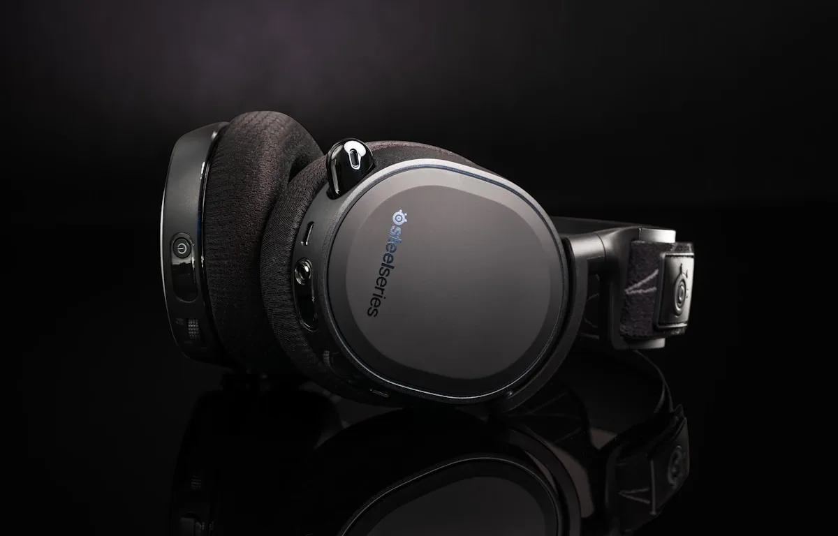 Headset audiófilo premium pra setup gamer de luxo Headset audiófilo premium com drivers planares pra gaming de luxo