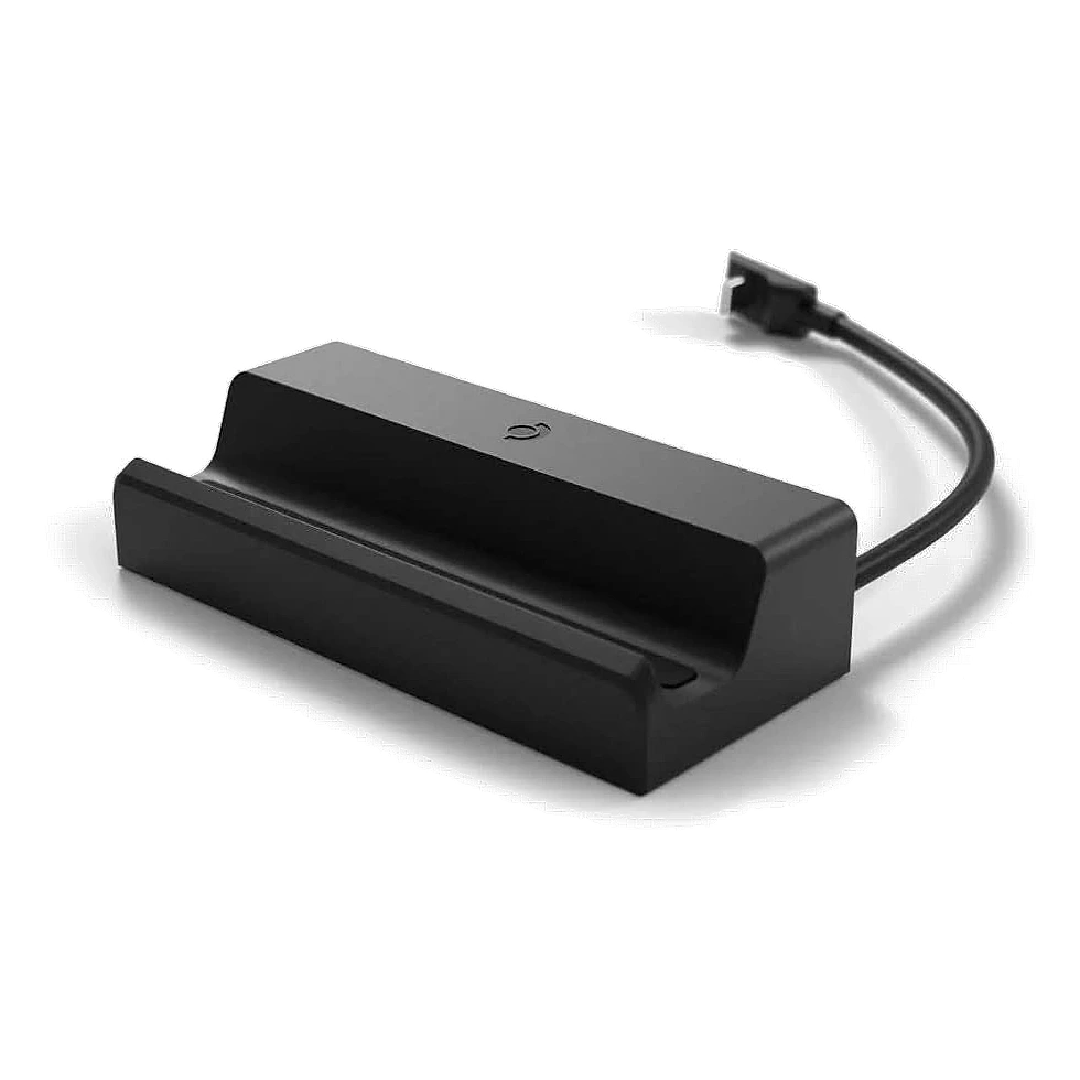 Suporte preto de ancoragem com cabo USB-C saindo da lateral, visto em ângulo sobre fundo branco