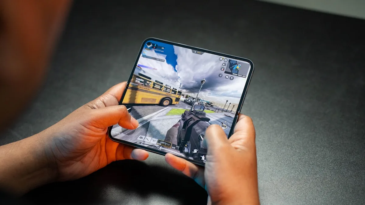 Melhores celulares para Free Fire 2026 Ranking de celulares Android para jogar Free Fire em 2026 com telas exibindo gameplay