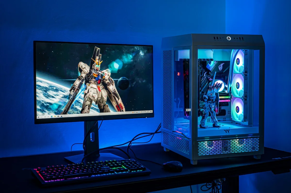Limpeza e manutenção Filtro de poeira removível na base de um gabinete gamer, mostrando a malha que retém partículas antes das ventoinhas