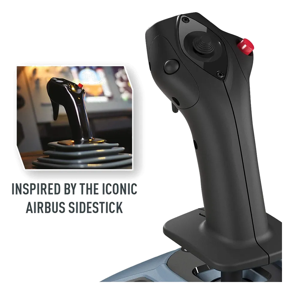 Close-up do manche preto do Thrustmaster TCA Sidestick Airbus Edition, com foto do sidestick real de um Airbus ao lado