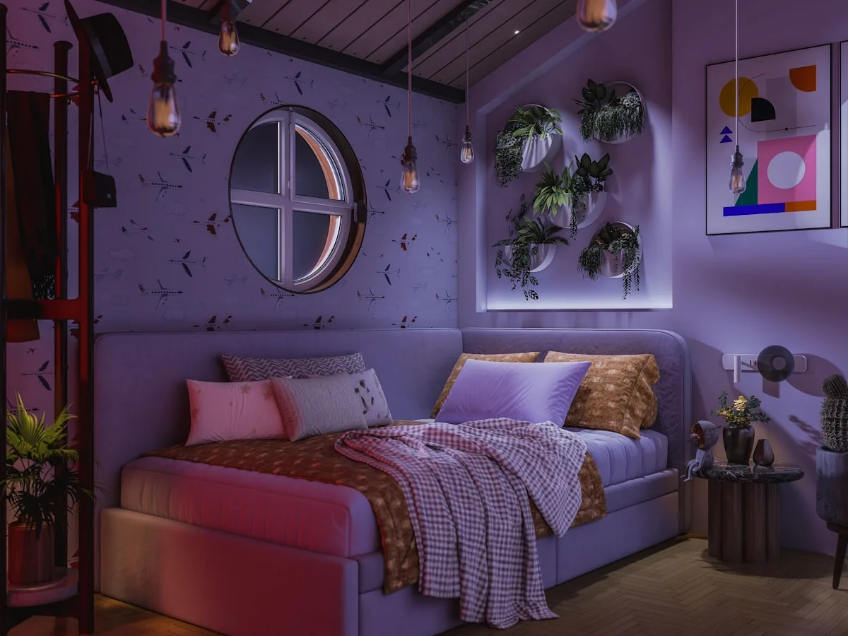 Iluminação indireta como alternativa ao neon Quarto com luz ambiente roxa e decoração aconchegante durante a noite