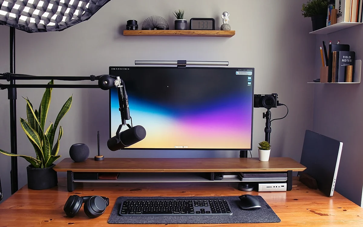 Como calcular a capacidade de nobreak para seu setup Tabela de capacidade de nobreak em VA e Watts para PC gamer, monitor e roteador