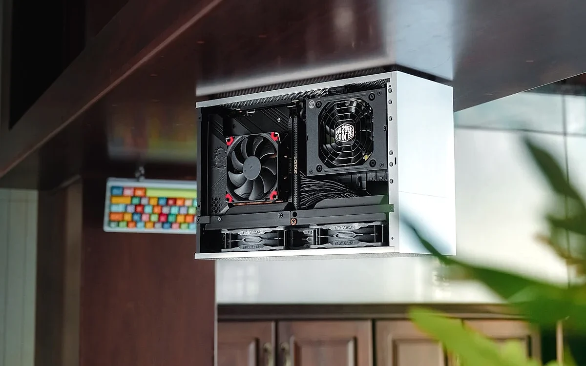 Minisforum UM790 Pro Review: Vale a Pena em 2026?