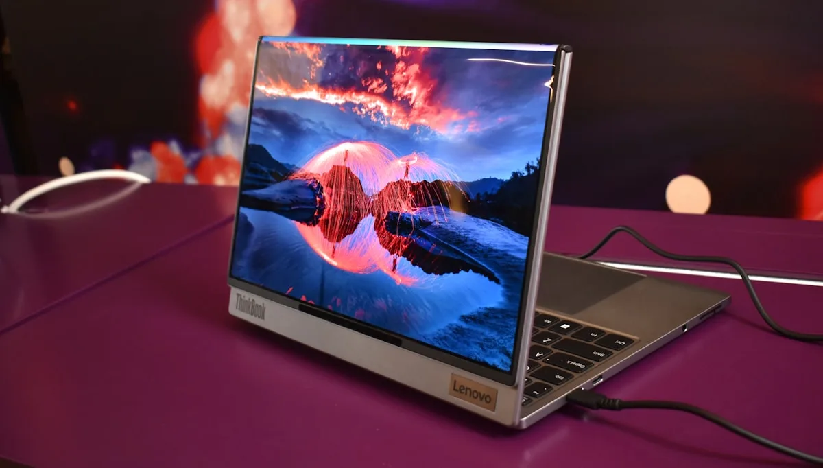 Capa editorial (Unsplash) do artigo monitor portatil 2k vale a pena