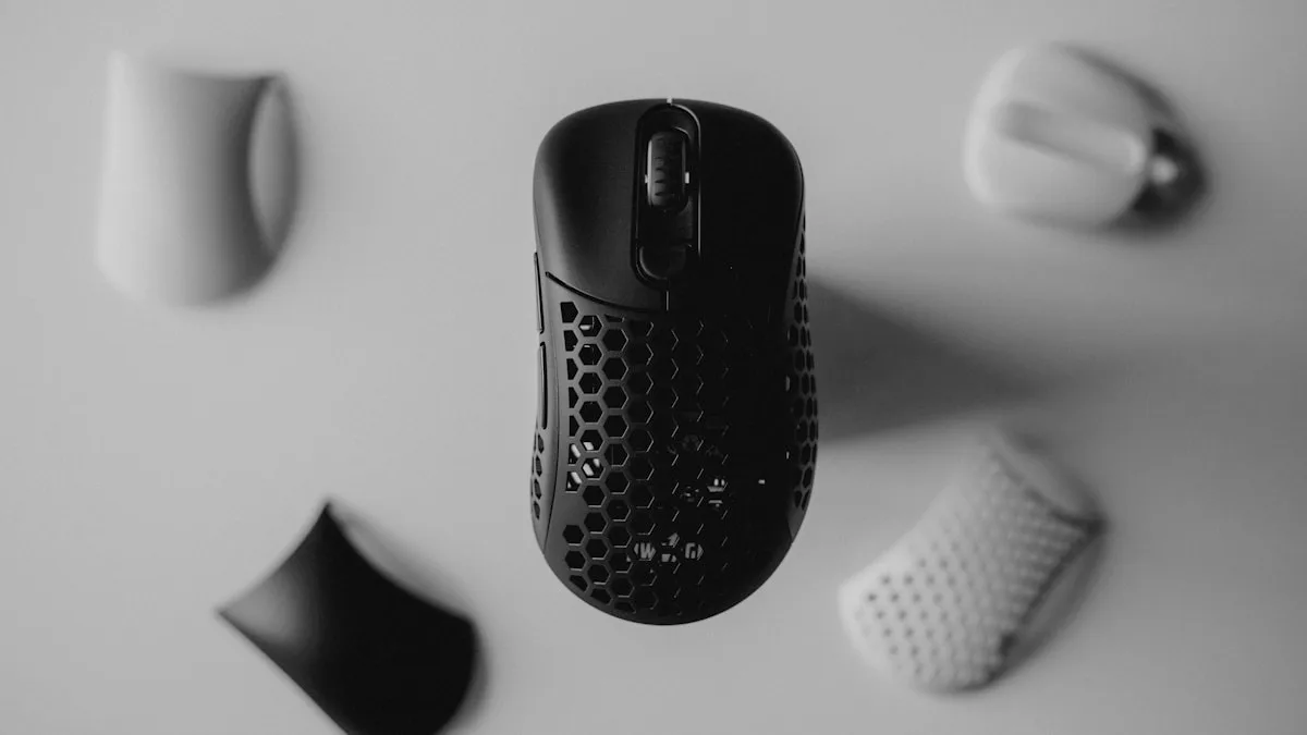 Teclado mecânico gamer pro com Rapid Trigger Teclado mecânico gamer com switches magnéticos e iluminação RGB
