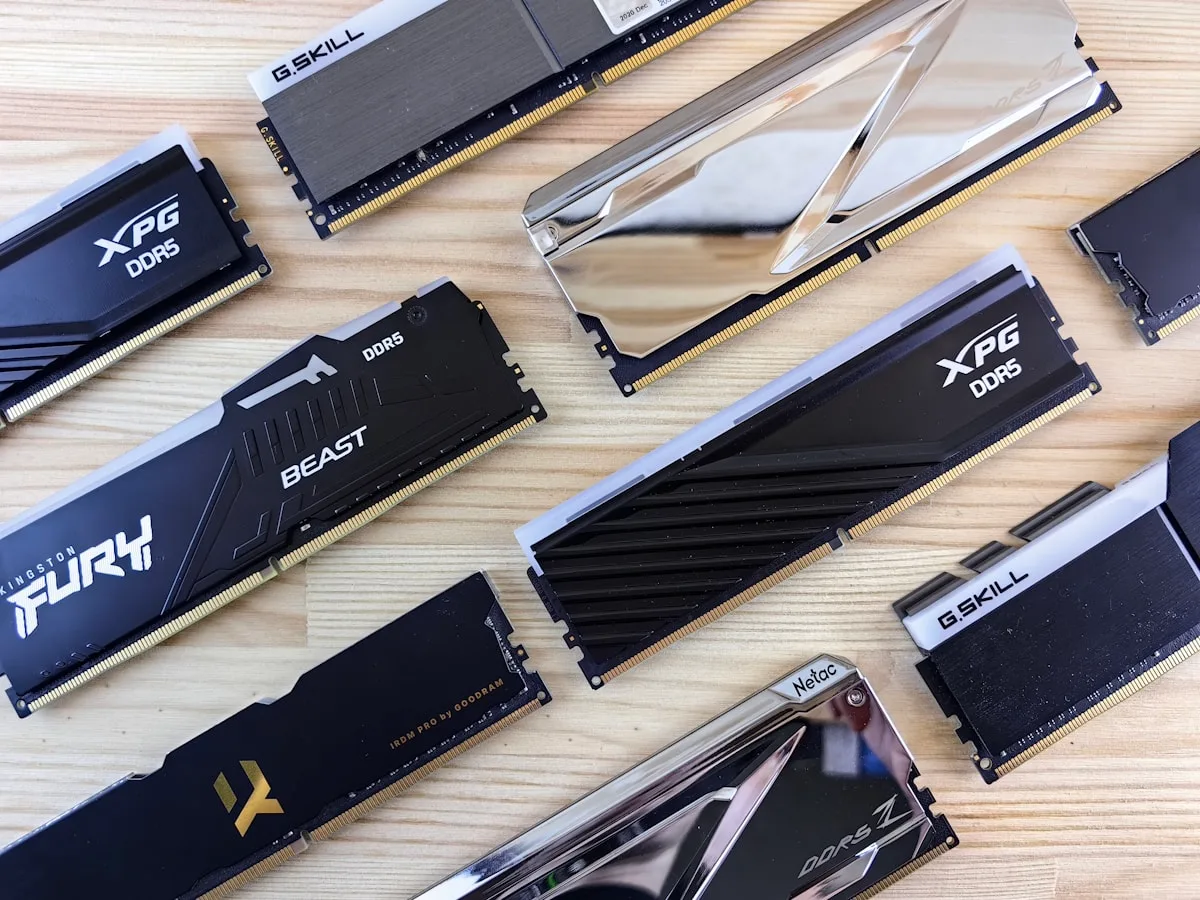 Comparação entre pentes de memória DDR4 e DDR5 para PC gamer
