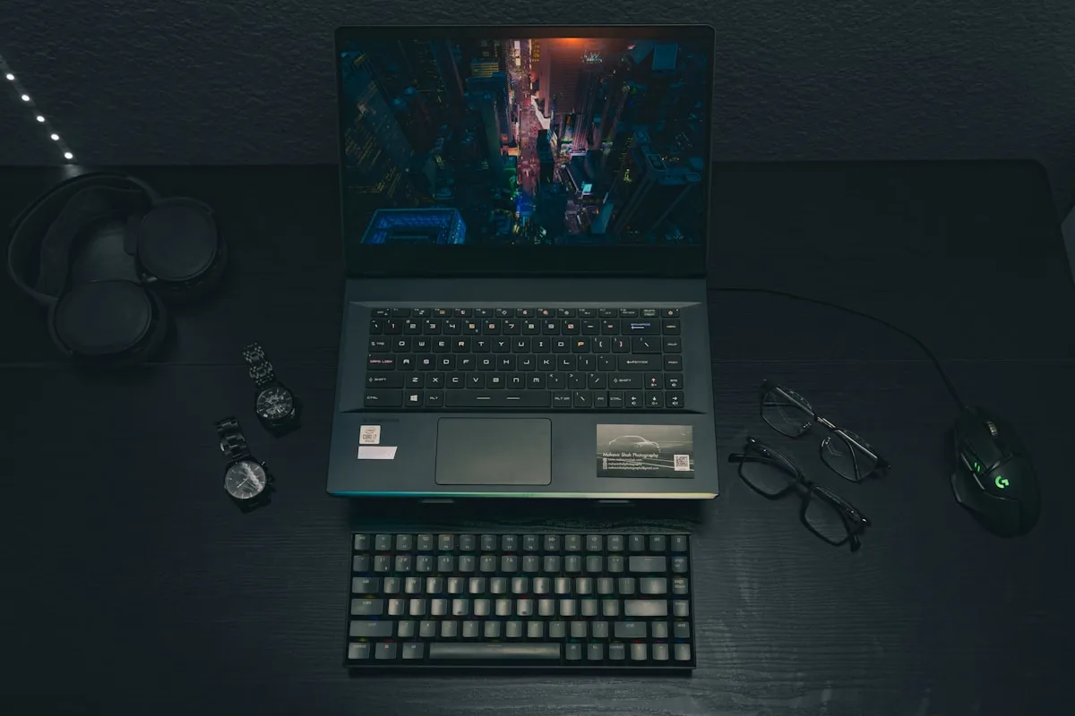KVM Switch StarTech Dual-Laptop: Vale a Pena em 2026?