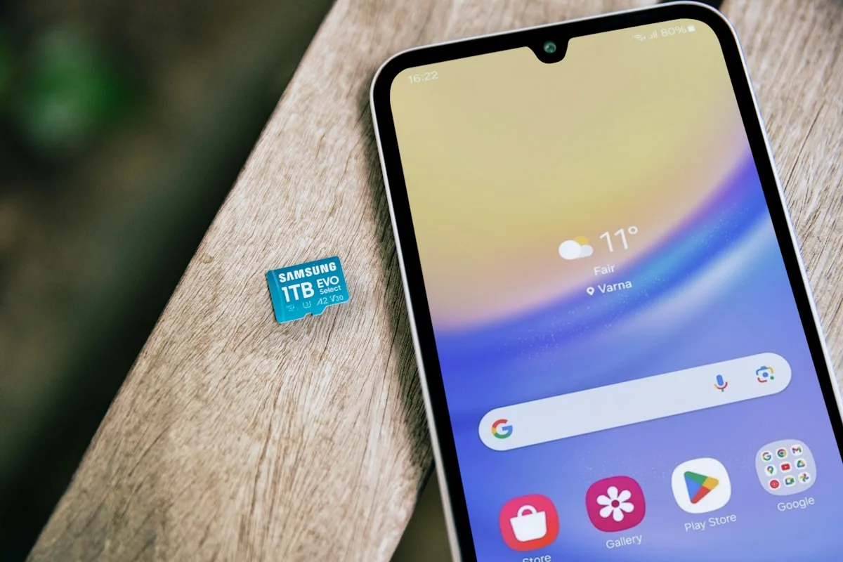GPU Adreno vs Immortalis: desempenho em jogos Android Benchmark de GPU comparando Adreno 830 do Snapdragon 8 Elite com Immortalis-G925 do MediaTek Dimensity 9400 em jogos Android