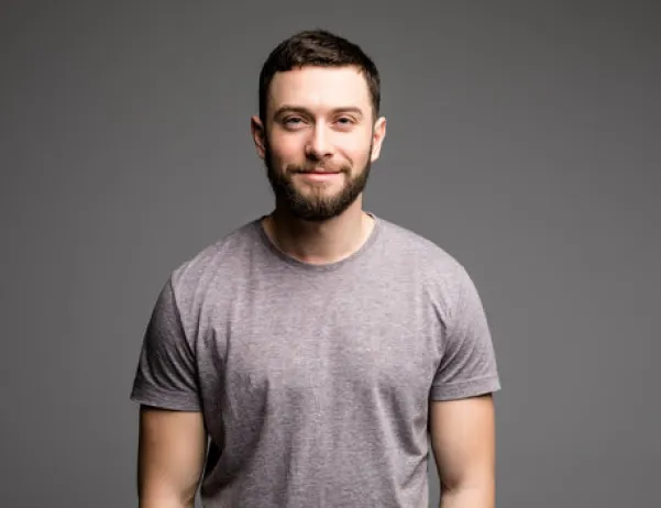 Equipe editorial do Pandalargo avaliando games