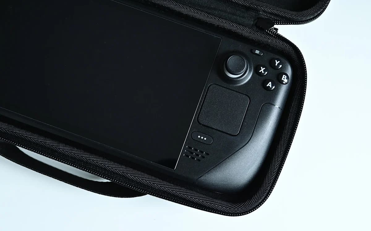 Melhor grip para Joy-Con do Switch 2 em 2026 Grip ergonômico encaixado no Joy-Con do Nintendo Switch 2 em modo portátil