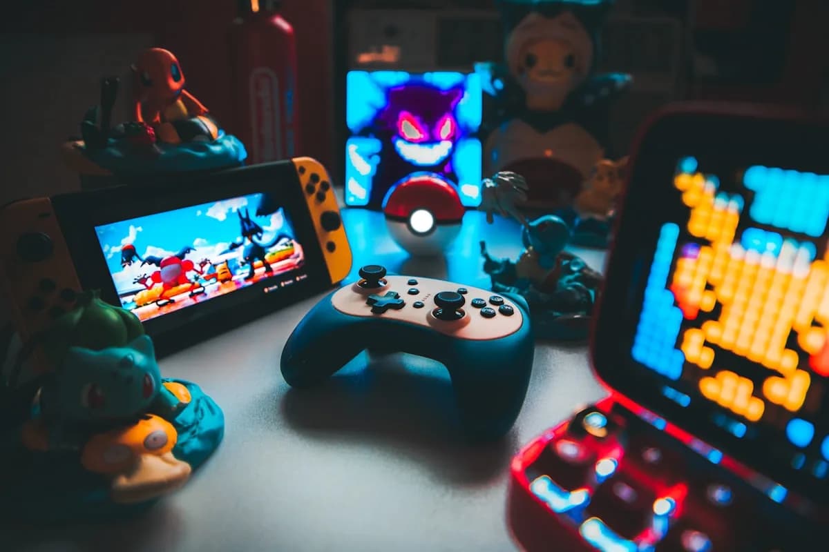 VRR e ALLM na TV: o que é e como ativar TV gamer em sala de videogame exibindo PS5 conectado via HDMI 2.1 com VRR e Modo Jogo ativados