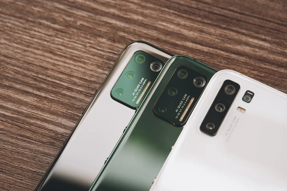 Poco ou Redmi: qual escolher para jogos em 2026 Smartphones Xiaomi POCO X7 Pro e Redmi Note 14 Pro lado a lado para comparativo de desempenho em jogos em 2026