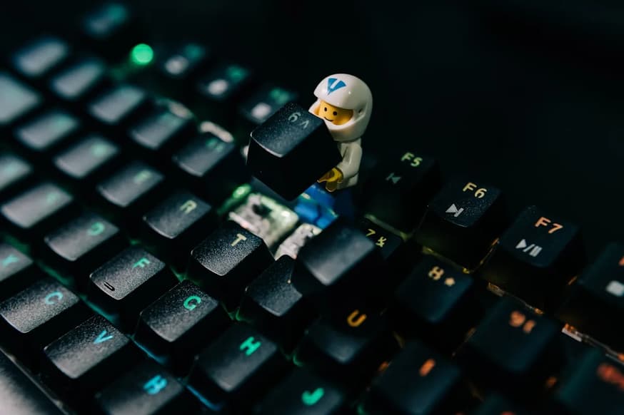 Como Limpar Teclado Mecânico (Sem Estragar)