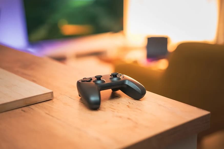 Controle Xbox vs 8BitDo Ultimate: Qual Comprar em 2026?