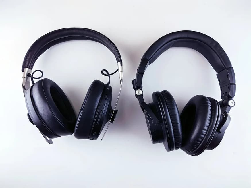 HyperX Cloud III vs Logitech G Pro X: Qual Comprar em 2026?
