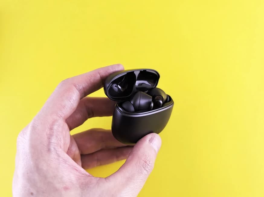 JBL Quantum TWS Review: Vale a Pena para Games em 2026?