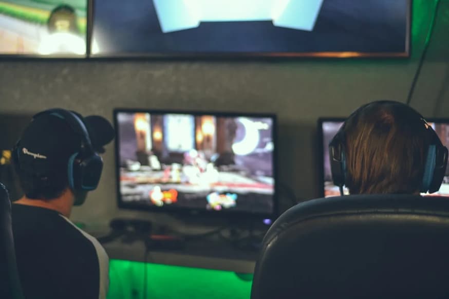 Melhor Controle para FPS 2026: Top 5 de Precisão e Gatilho Rápido