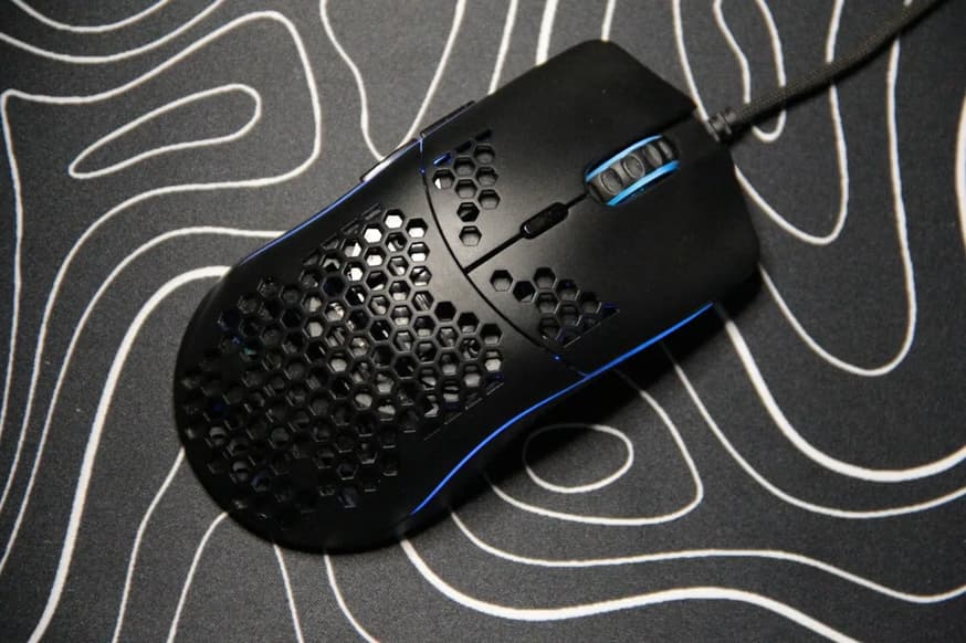 Razer DeathAdder V3 Review: O Ergonômico Vale a Pena?