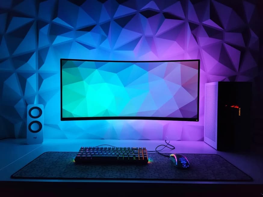 Setup Gamer dos Sonhos: Guia Completo pra Montar o Cantinho Definitivo em 2026