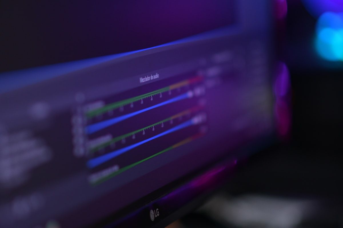 Monitor PC Gamer com Teclado Iluminado para Jogos Tela de computador gamer com teclado iluminado, ideal para jogos